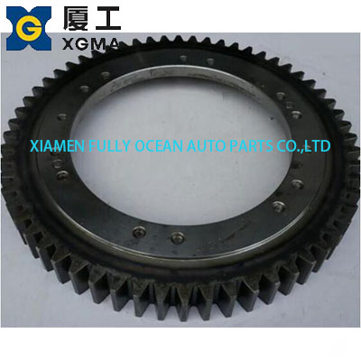 Middle output gear